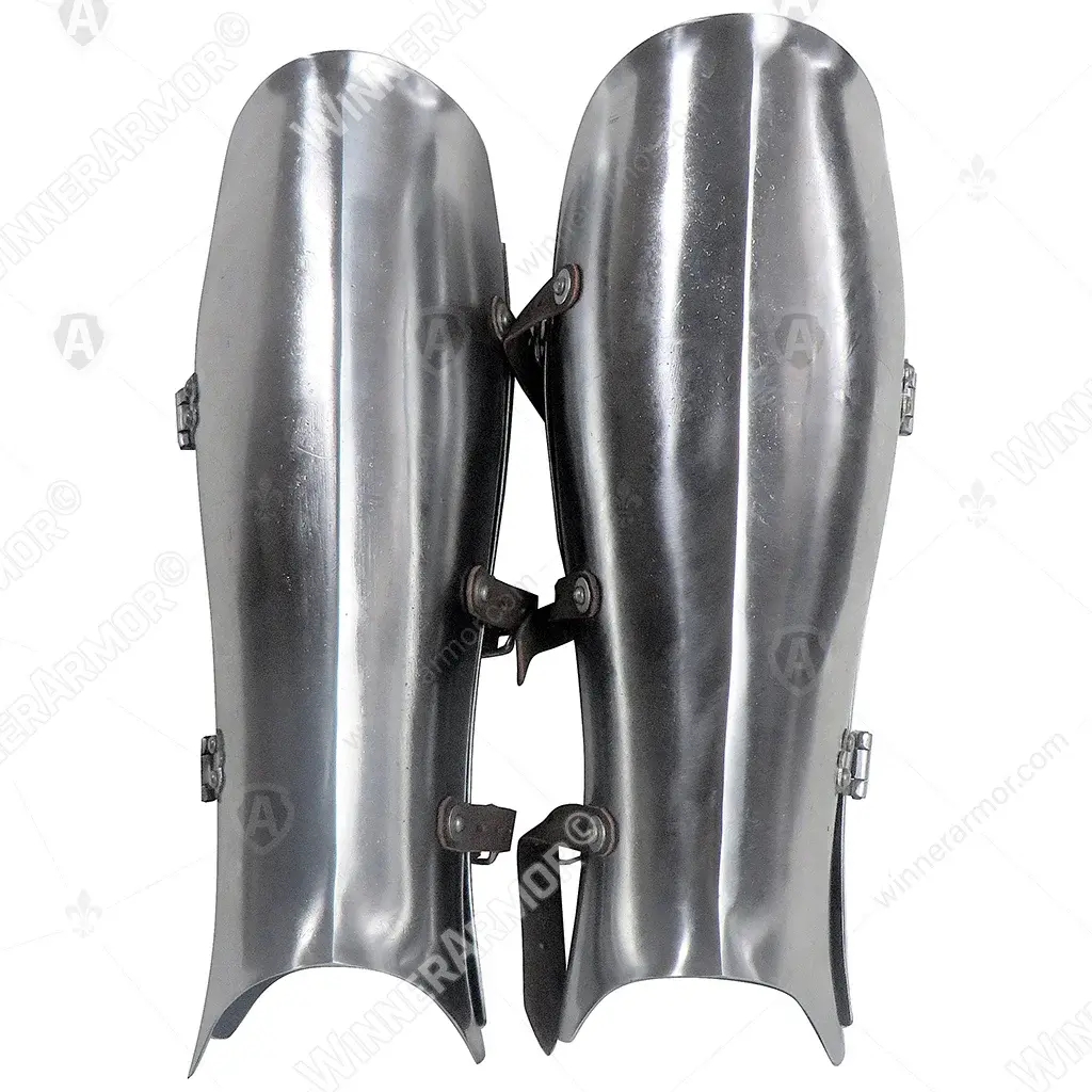 Simple European greaves for full contact