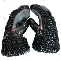 Reinforced mail gauntlets with rondel