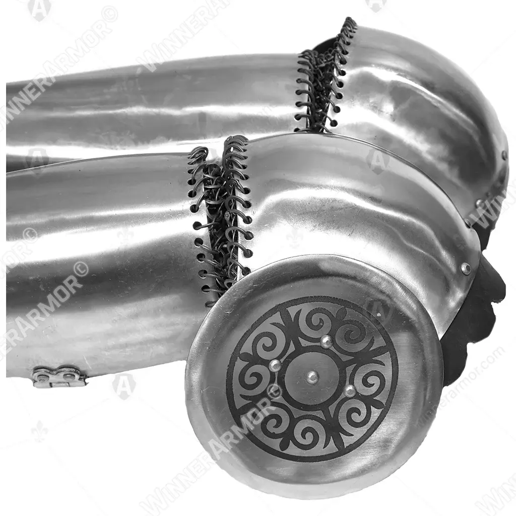 Decorated oriental shins with knee rondels