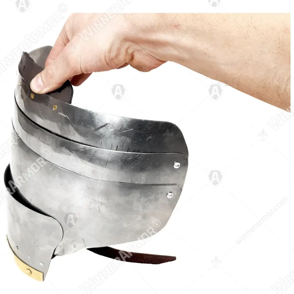 Big Milanese knight shoulders for full-contact buhurt