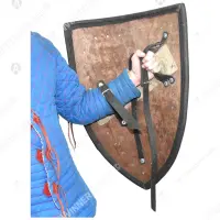 European Triangular Shield M 52×70 cm