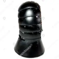 Mail gauntlets with hidden plate protection