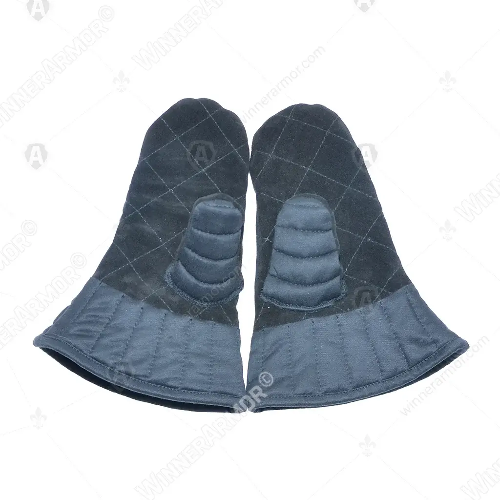 Quilted padded mittens for buhurt under gauntlets