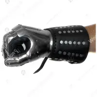 Hourglass Plate Gauntlets with Brigandine Cuff