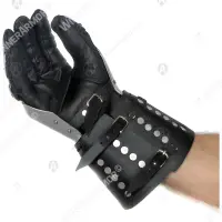 Hourglass Plate Gauntlets with Brigandine Cuff