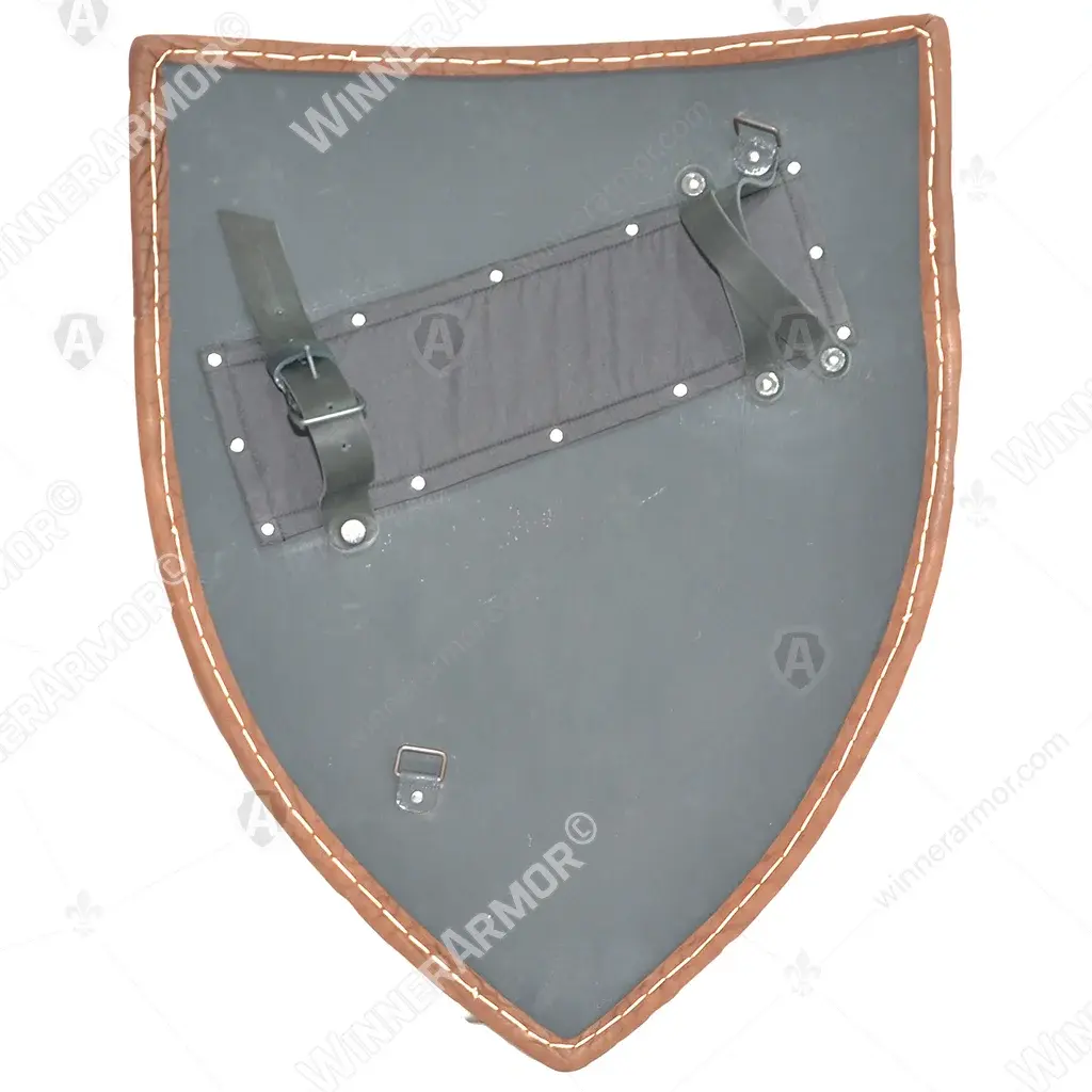 European Triangular Shield L 60×75 cm