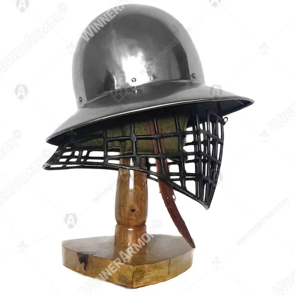 Chapel-de-fer helmet with mail aventail