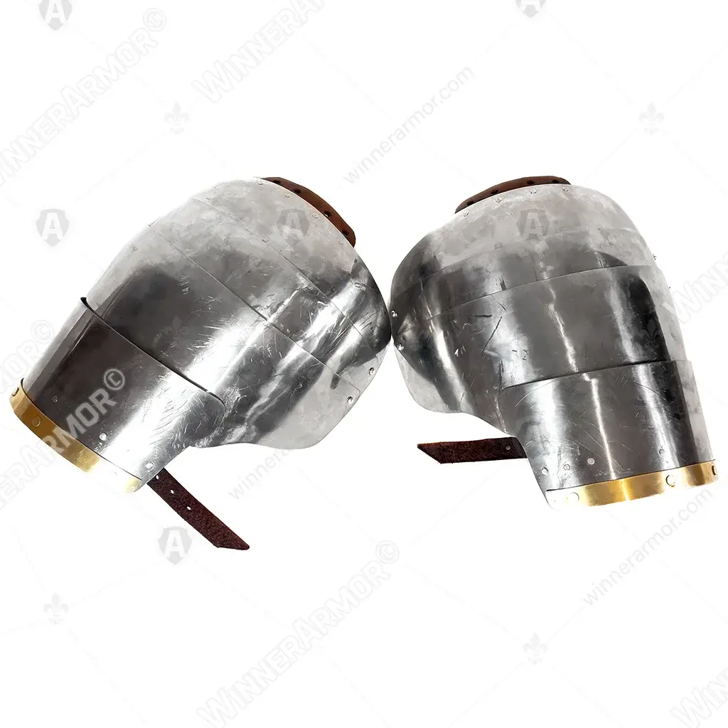 Big Milanese knight shoulders for full-contact buhurt